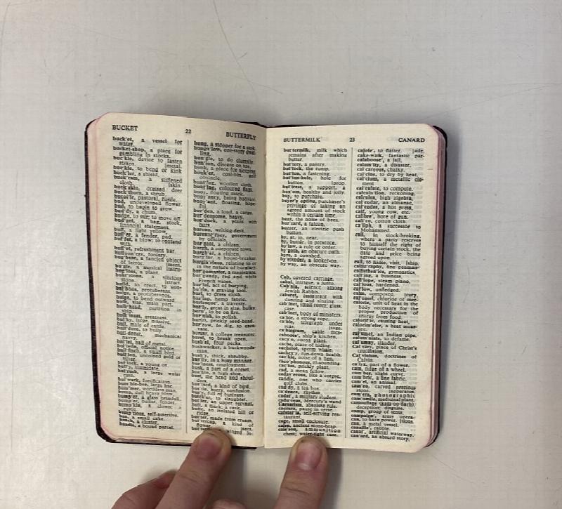 Musson's VestPocket English Dictionary. Including Foreign Section of Useful Words and Phrases